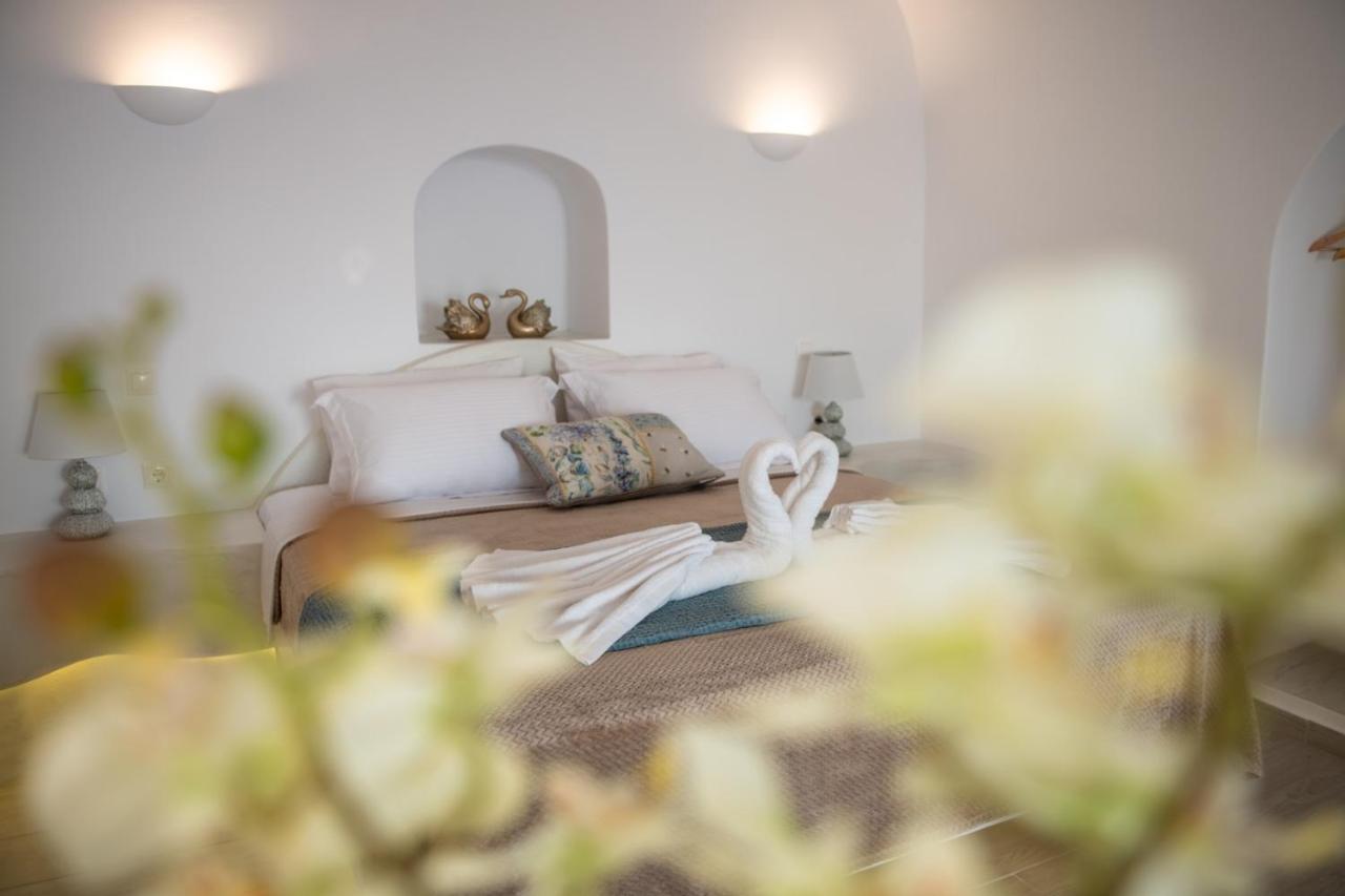 Sun Angelos Oia - Luxury Cave Suites Exterior photo
