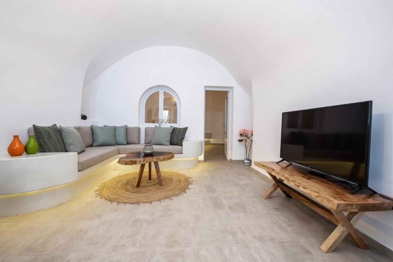 Sun Angelos Oia - Luxury Cave Suites Exterior photo