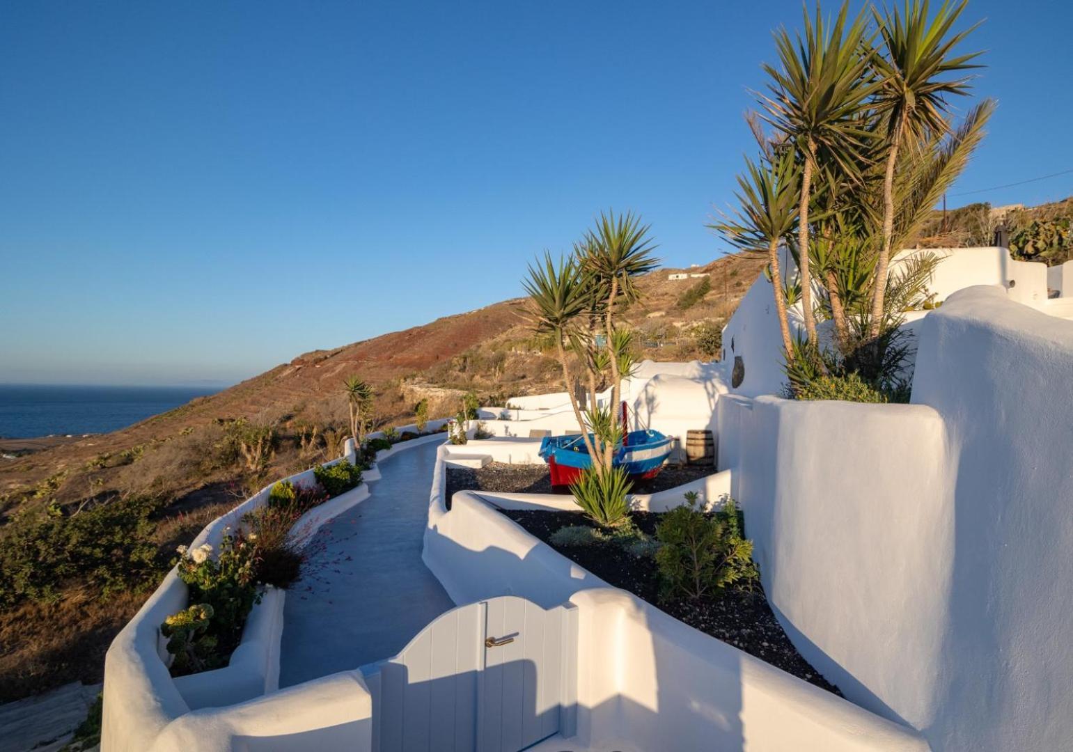 Sun Angelos Oia - Luxury Cave Suites Exterior photo